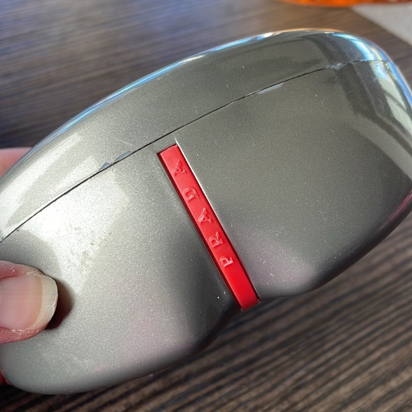 Prada Sunglasses with case - Picture 8 of 9